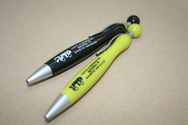 stylos boule Noir et jaune personnalisé à Avignon 84